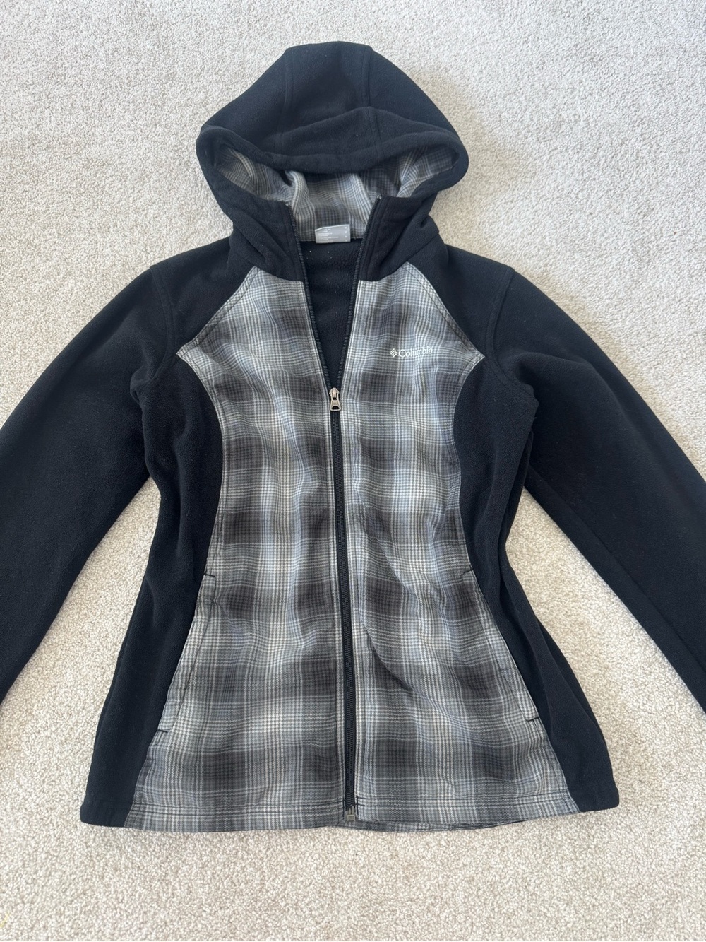 Columbia Black Hooded Fleece Jacket with Gray Plaid Panels women’s size Medium